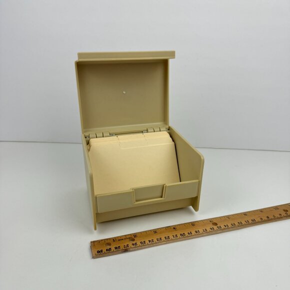 Vtg Rubbermaid Plastic Recipe Password Organize Container Hinge Lid Cream Yellow - Picture 3 of 9